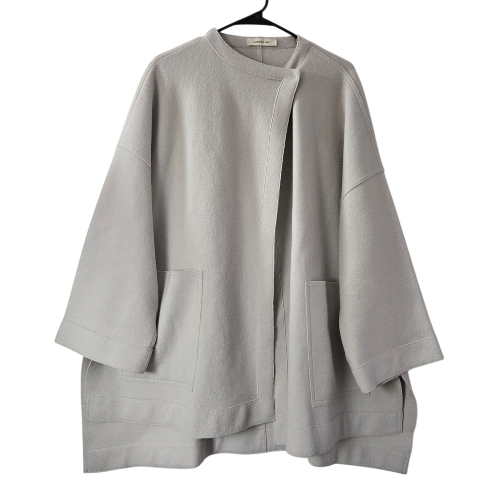 Gentle Herd 100% Wool Oversized Cape Poncho Jacket One Button Pockets
